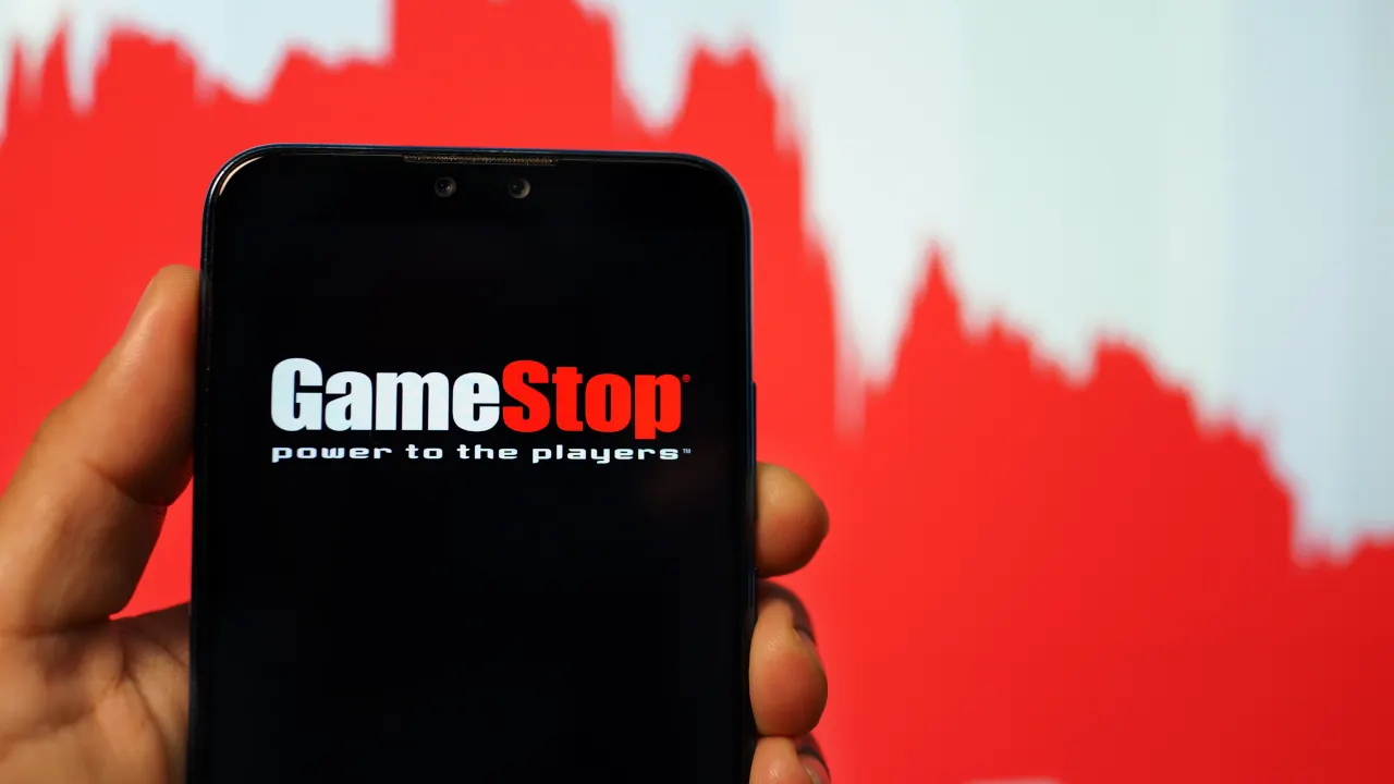 GameStop Stock Falls Following Plan to Raise $1.3 Billion to Buy Bitcoin
